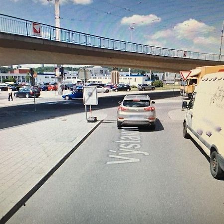 Utulne Ubytovani U Centra V Blizkosti Vystaviste Brünn Exterior foto