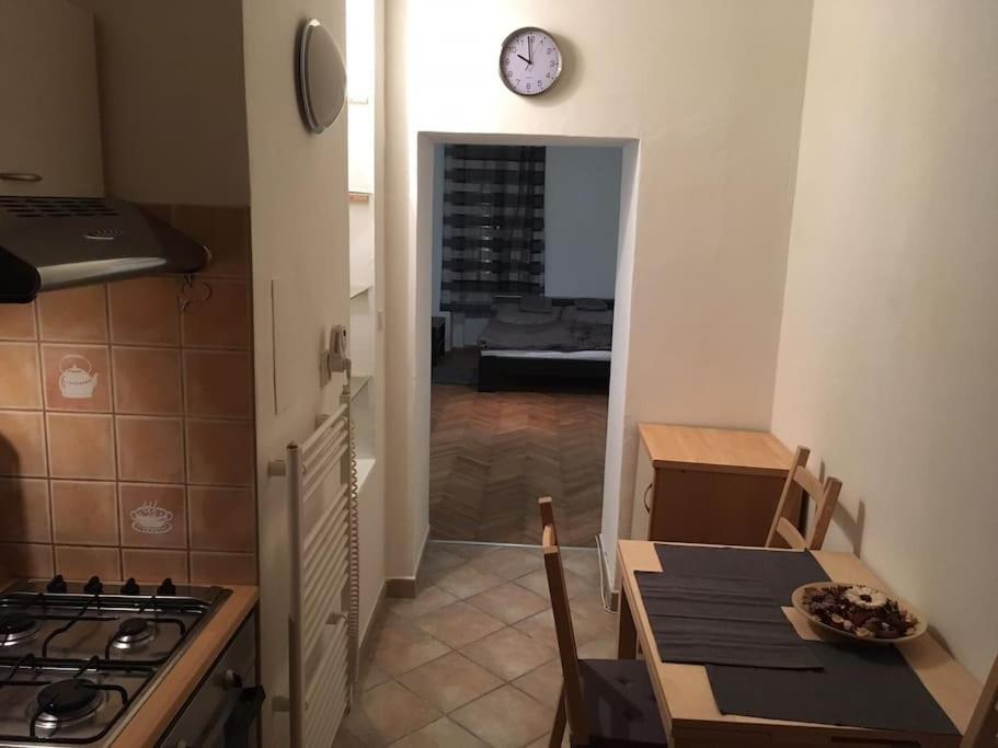 Utulne Ubytovani U Centra V Blizkosti Vystaviste Brünn Exterior foto